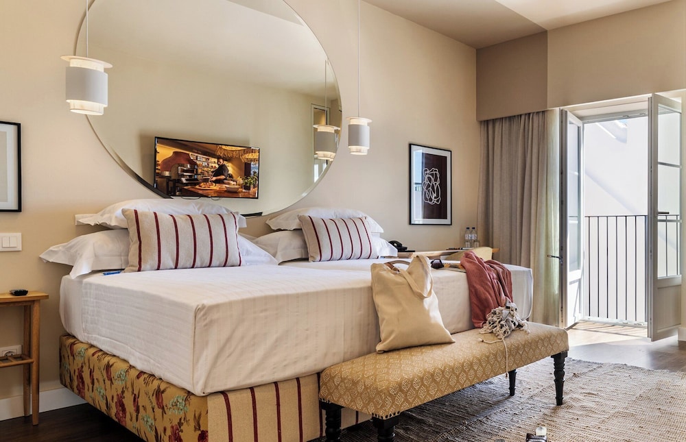 Superior Room (Premium) - Photo 9