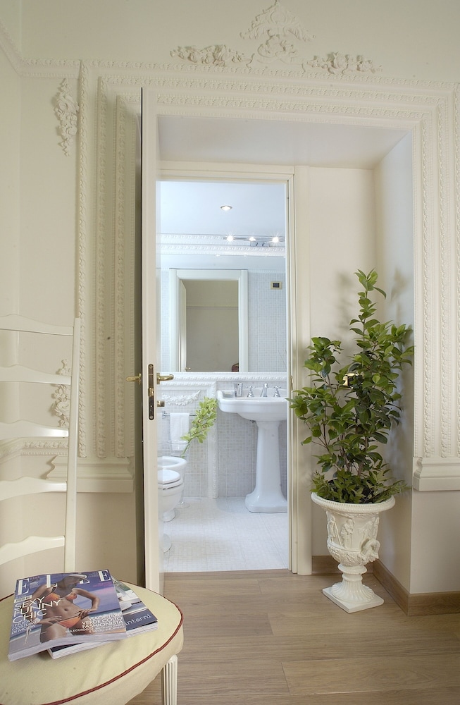 Deluxe Double Room, 1 Bedroom photo 3