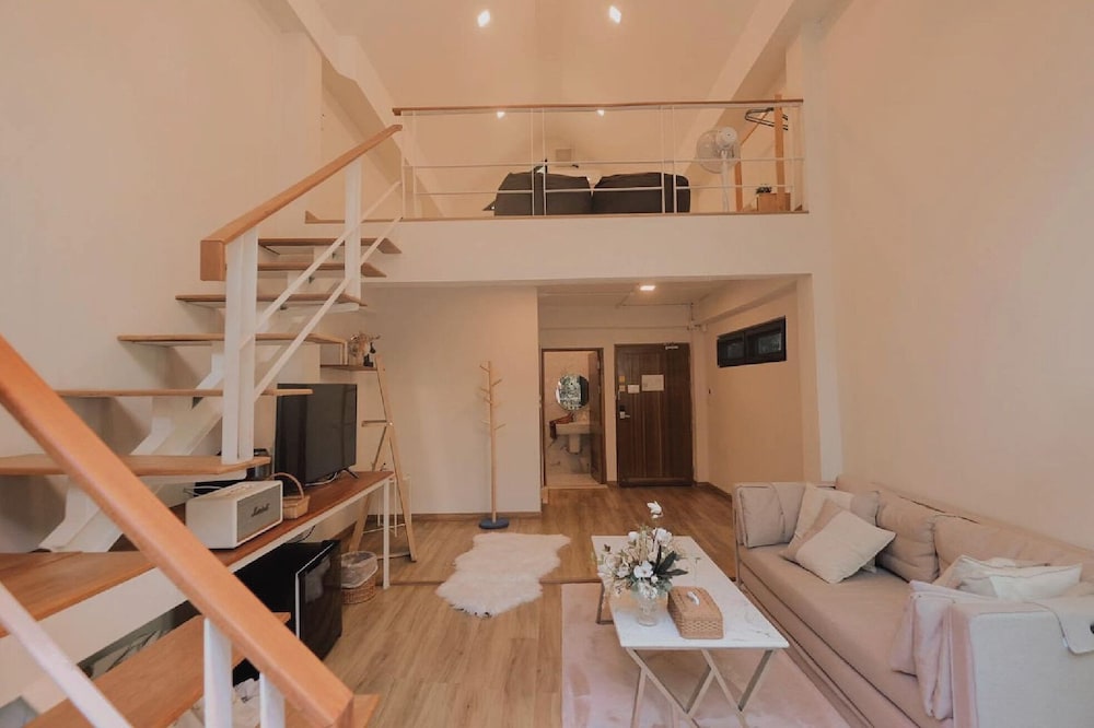 Deluxe Cottage, 2 Queen Beds, Terrace, Tower photo 3