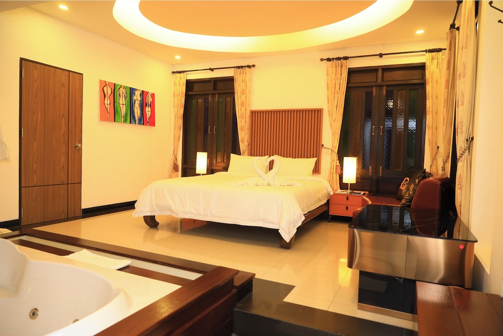 Deluxe Penthouse