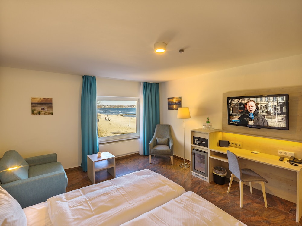 Standard Double Room photo 3