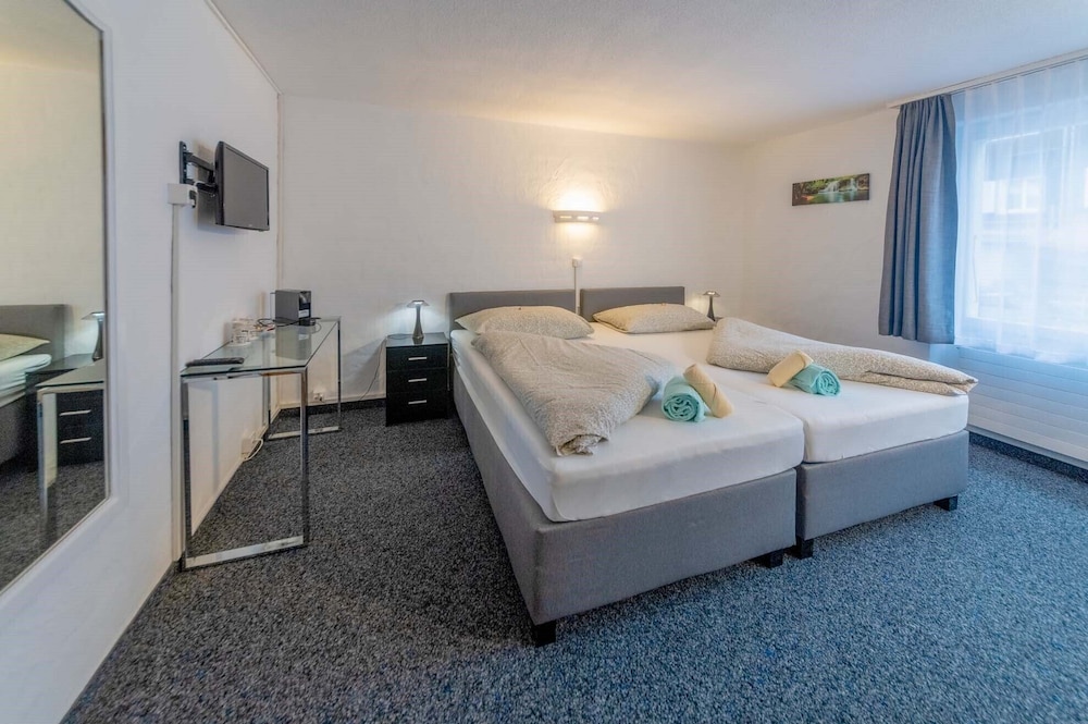 Family Quadruple Room, Mountain View