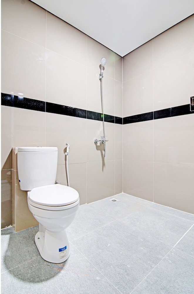 Standard Double Room - Photo 10