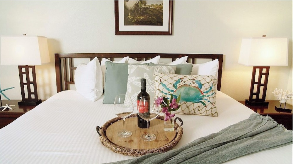 Premium Suite, 1 Bedroom, Patio, Bay View