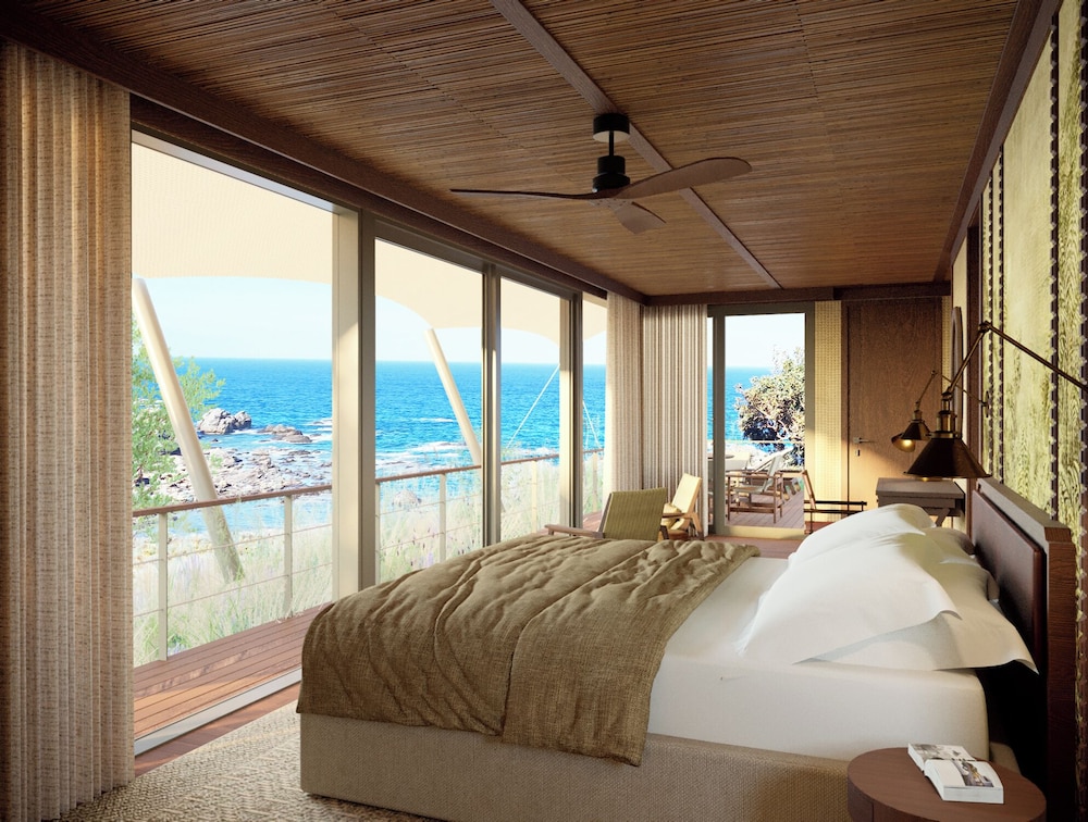 Cliffside Tented Pavilion