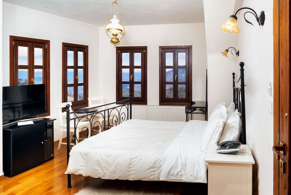Classic Room (Panoramic view) - Photo 2