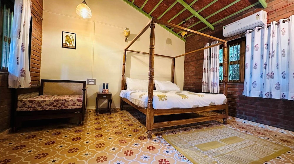Deluxe Double Room, Garden View