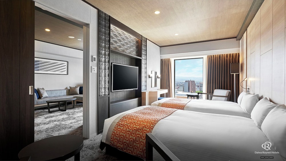 [2 guests] Suite, Non Smoking, Room Only