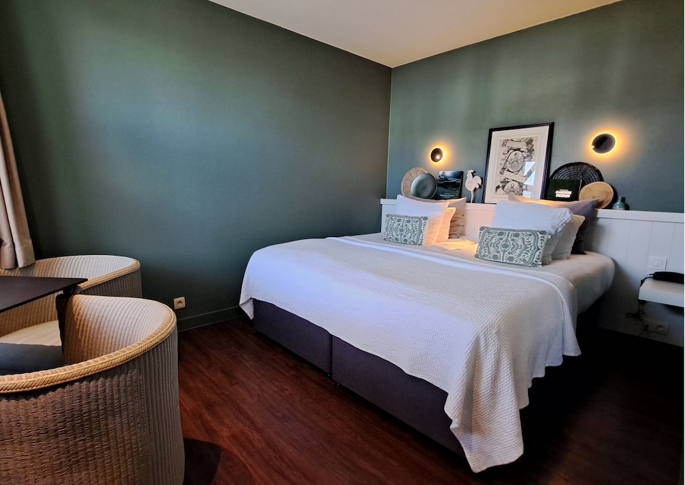 Standard Twin Room, Garden View - Photo 1