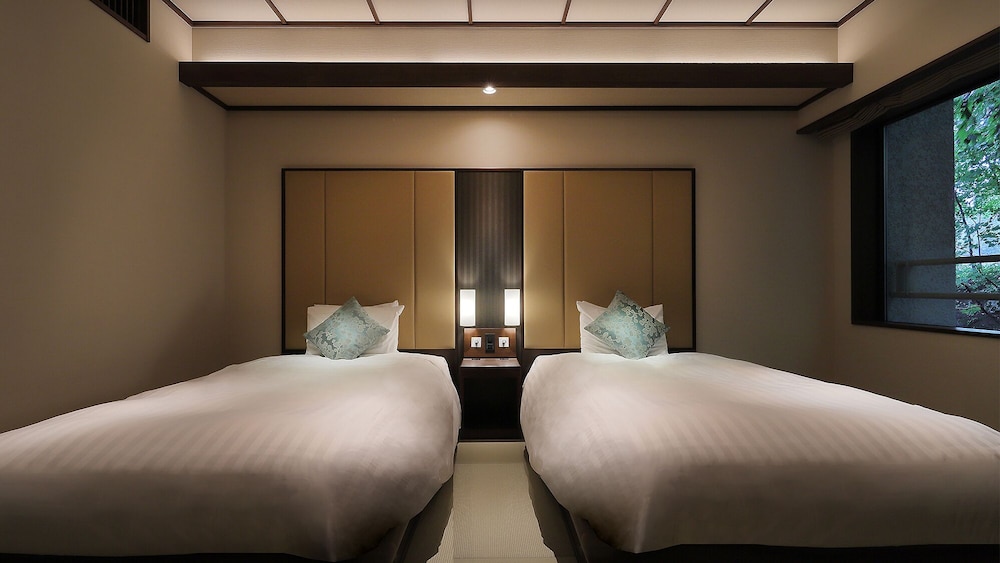 Deluxe Twin Room photo 2