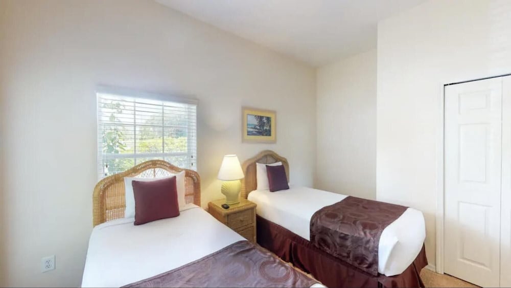 Disney Area Stueetage Parkering Gratis, Billede 10