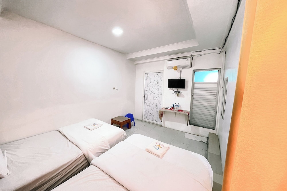 Deluxe Twin Room photo 3