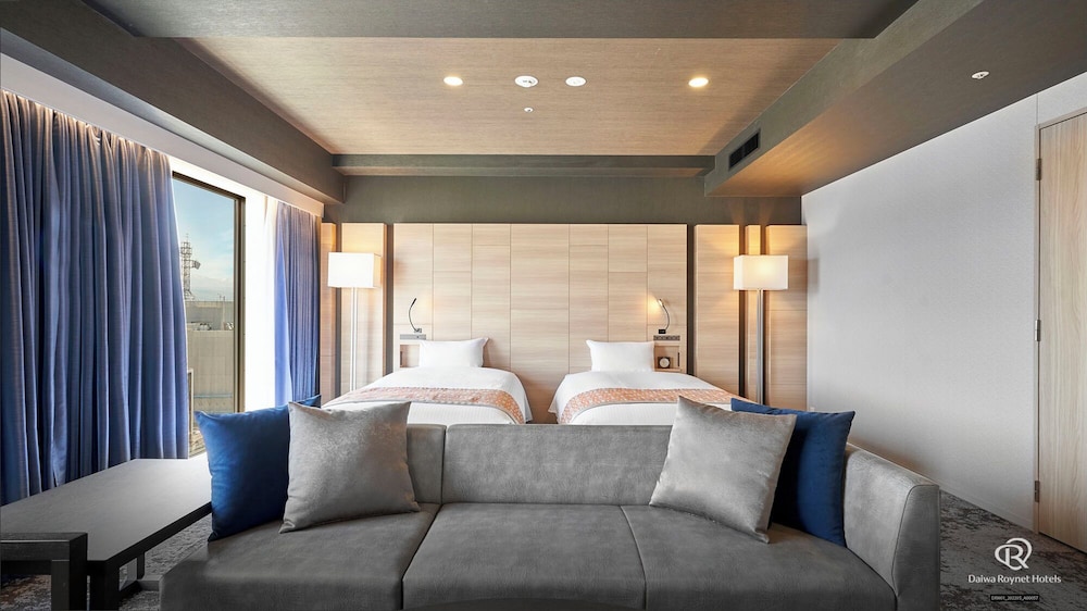 [3 guests] Grand Deluxe Twin, Non Smokin, Room Onlyg photo 2