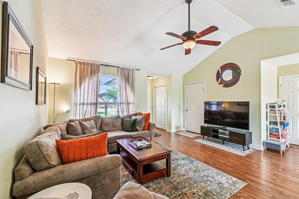 House, 3 Bedrooms