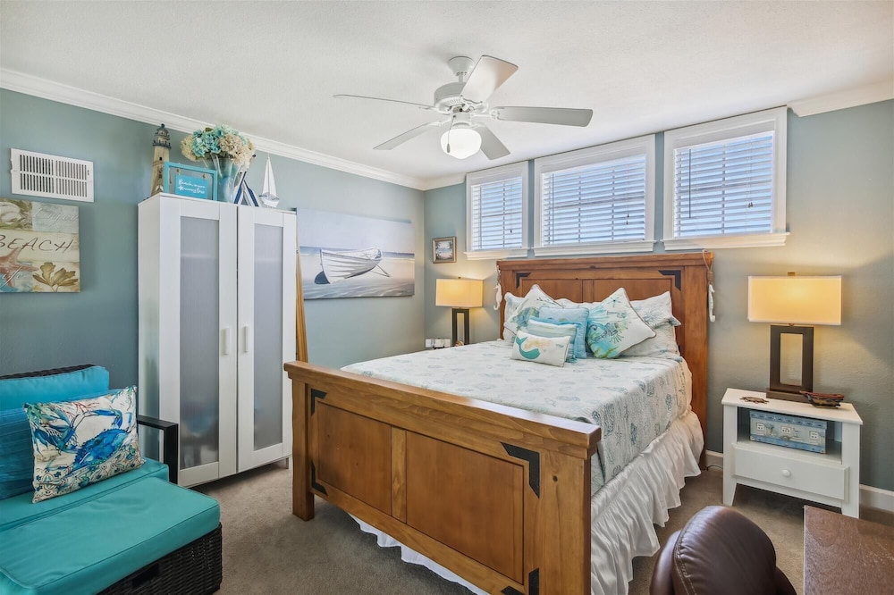 Condo (2 Bedrooms) photo 3
