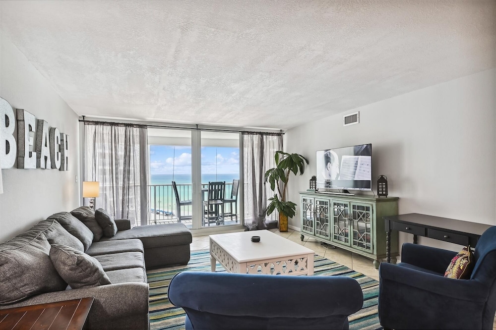 Condo, 2 Bedrooms