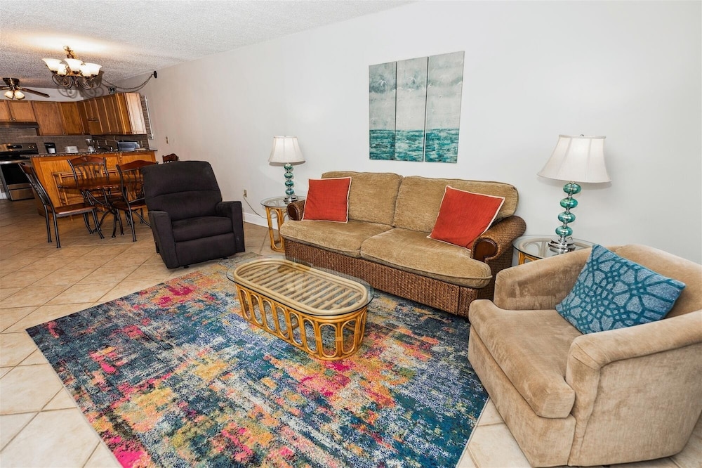 Condo, 1 Bedroom