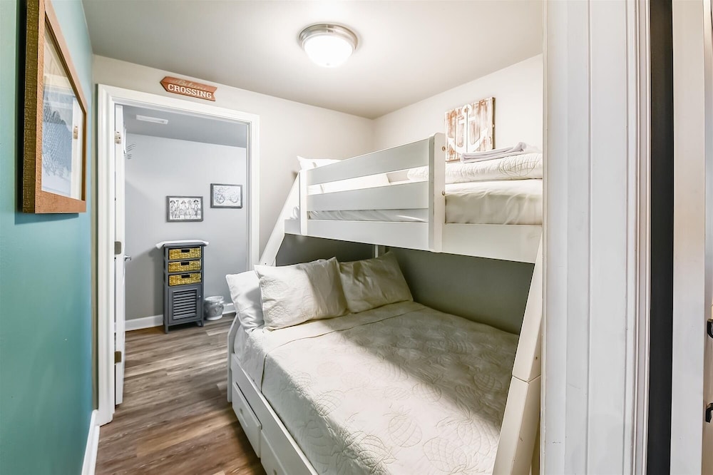 Condo, 1 Bedroom