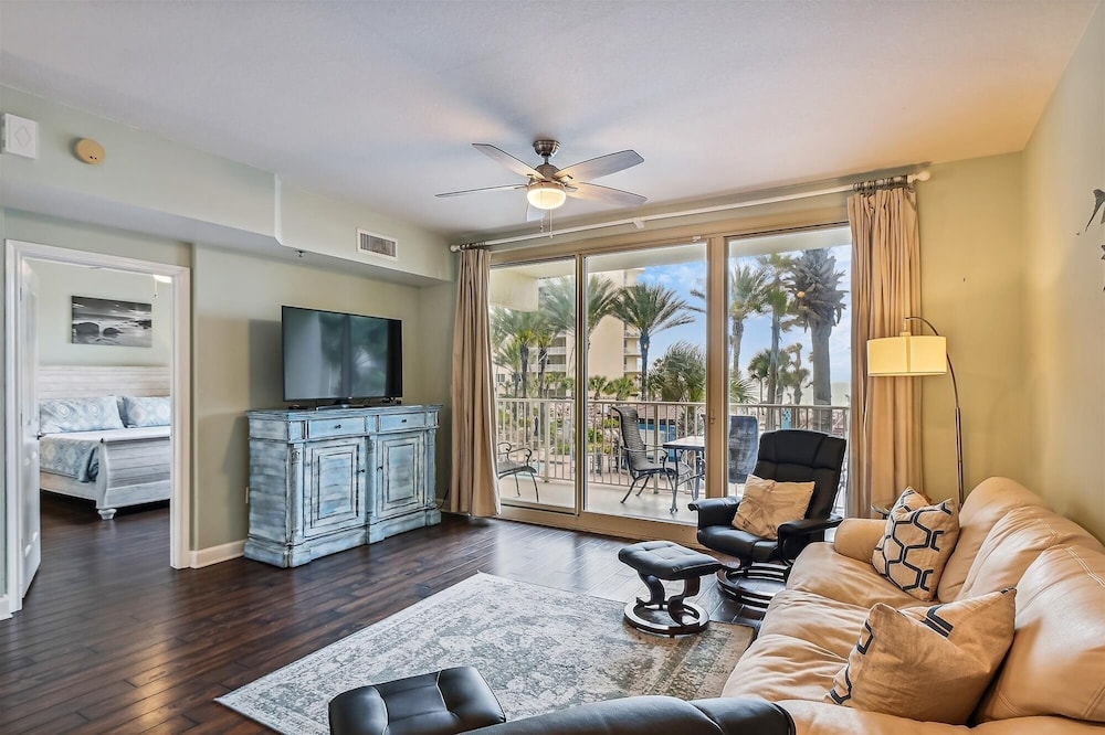Condo, 1 Bedroom photo 1