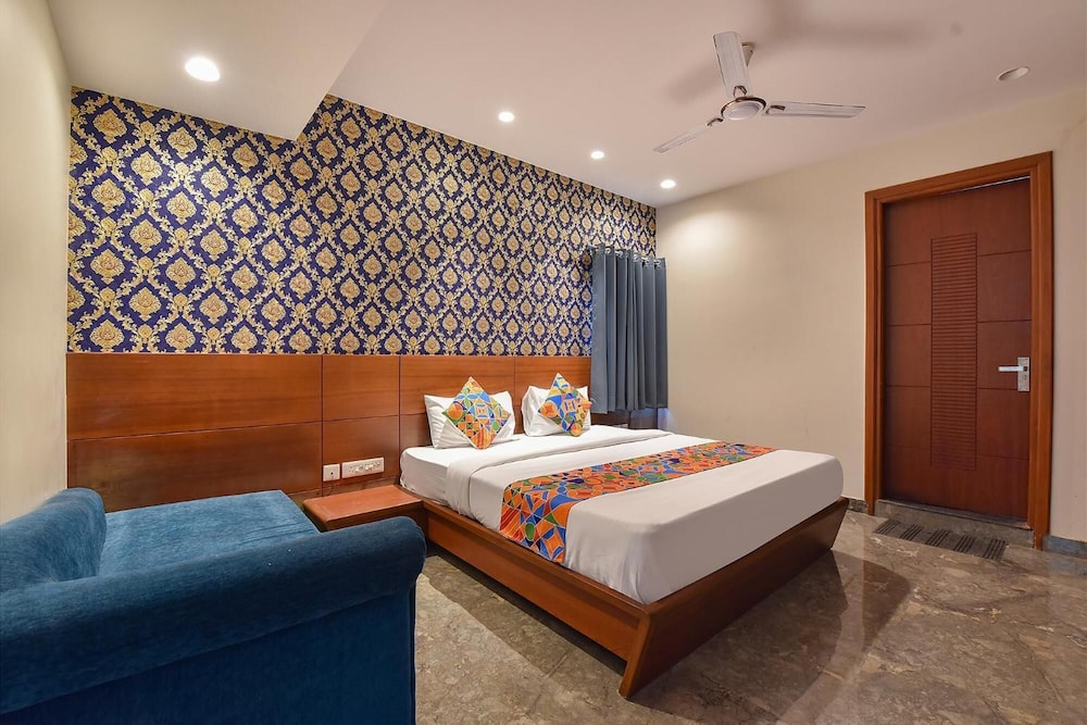 Deluxe Room - Photo 19