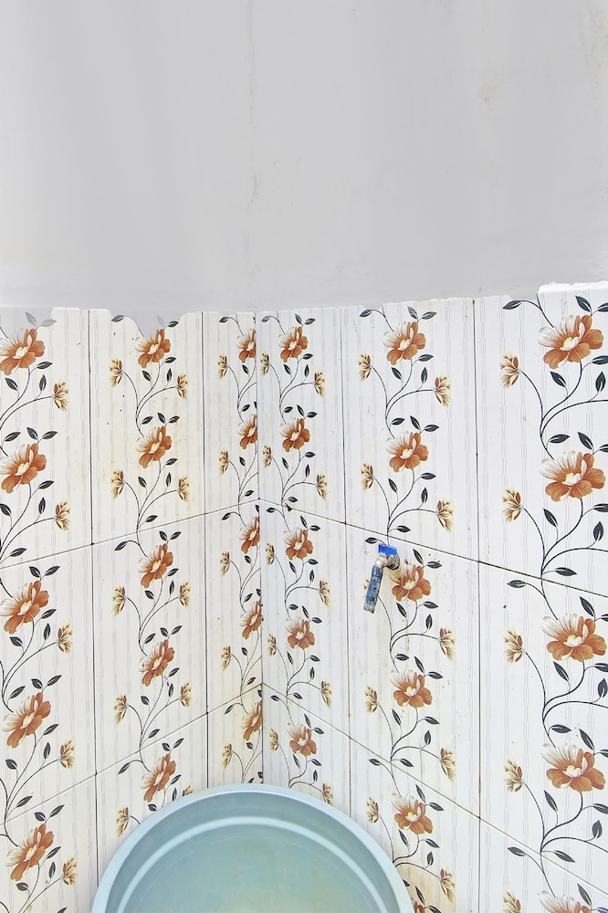 Double Room - Photo 12