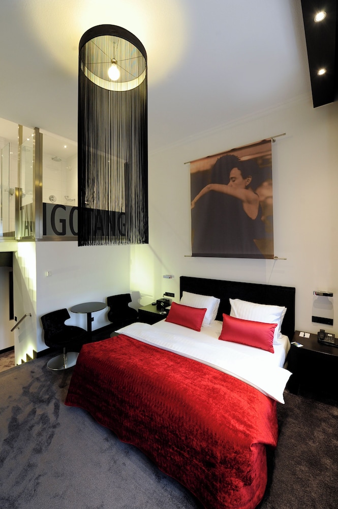 Junior Suite Tango - King photo 2