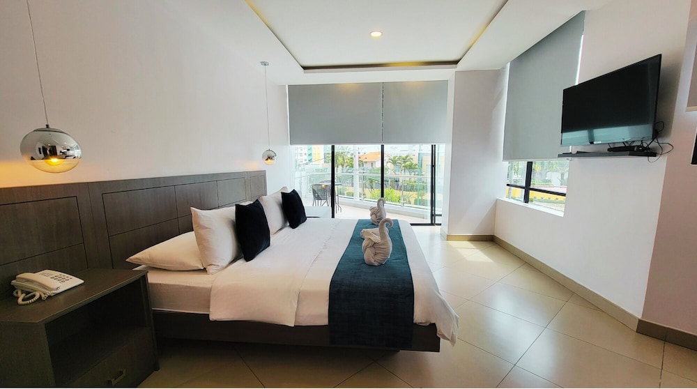 Comfort Double Room, 1 King Bed, Ocean View photo 1