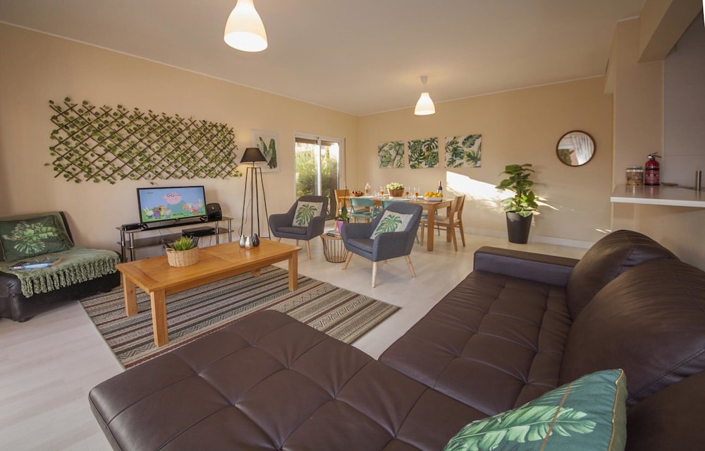 B02 - Fantastic Apartment With Pool Almost on the Sandy Beach, Photo 38