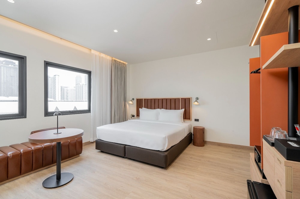Deluxe Double Room, City View photo 1