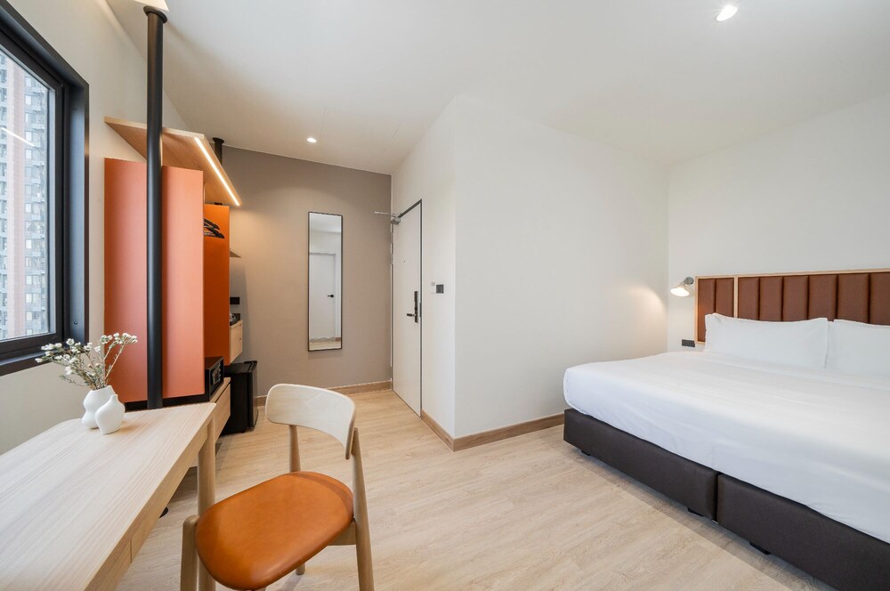 Superior Double Room, City View photo 1