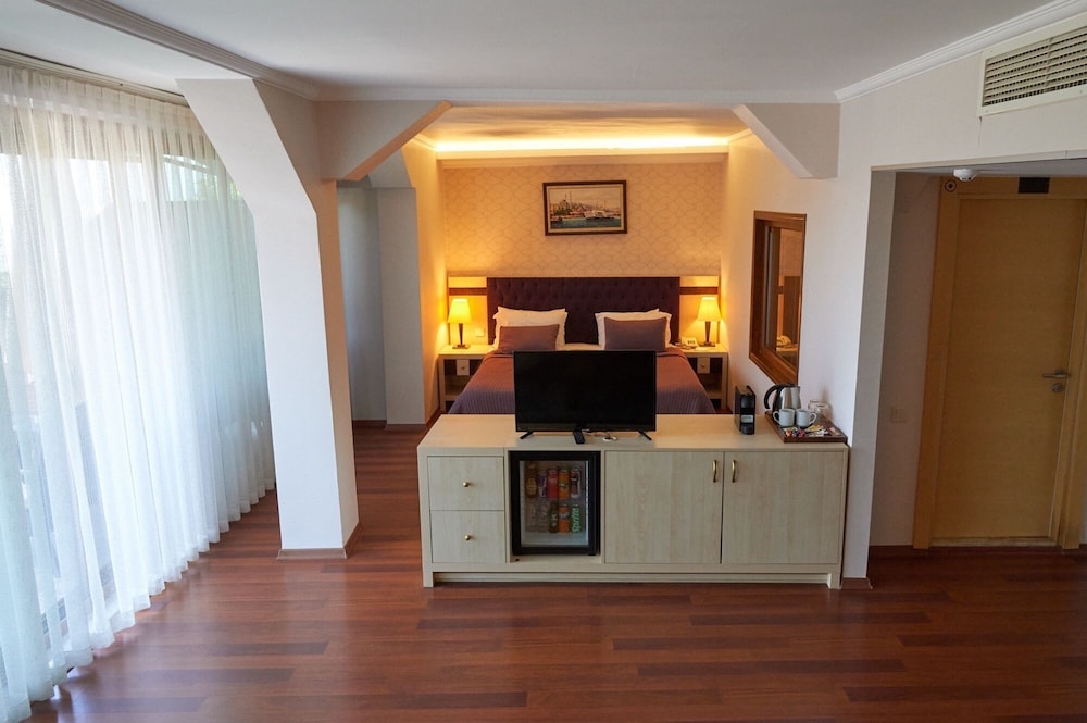 Premium Suite, Terrace, Sea View photo 2