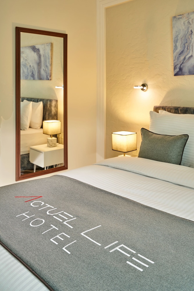 Deluxe Double Room photo 2
