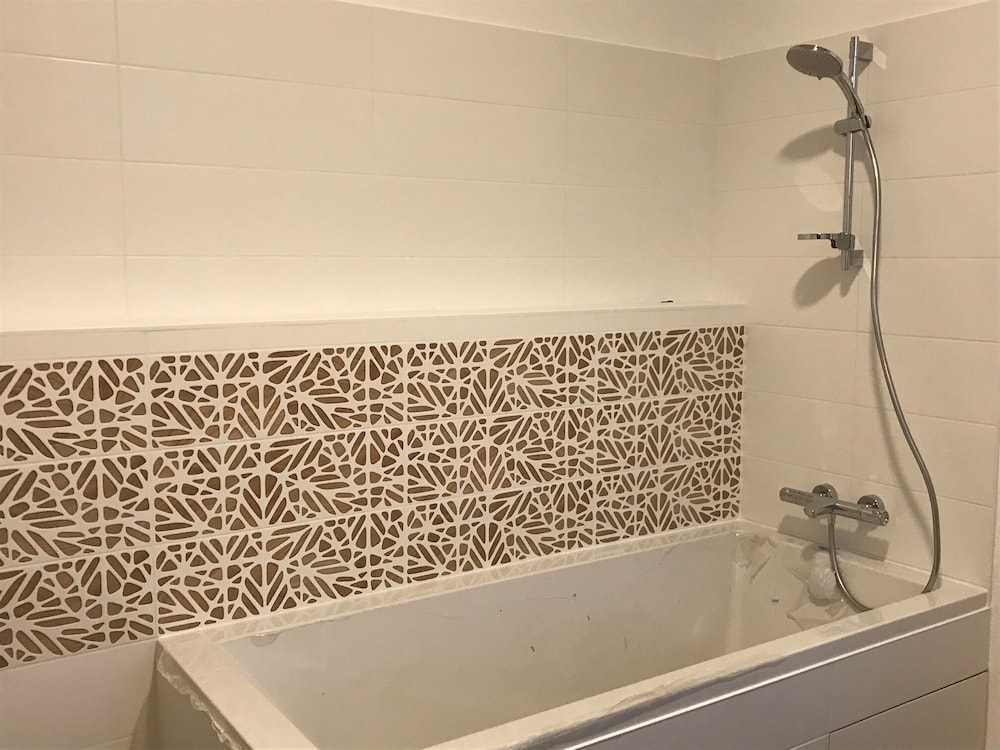 Double or Twin Room, Bathtub photo 3