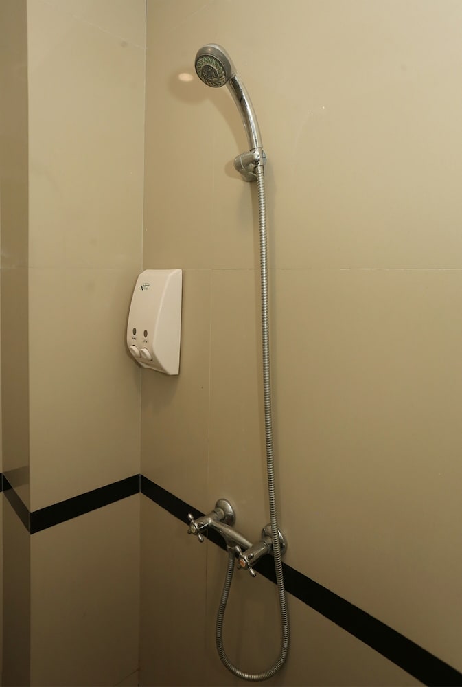 Deluxe Twin Room - Photo 10