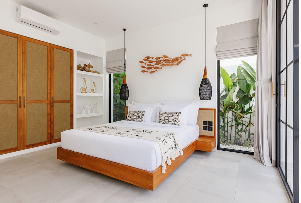 Family Villa, Patio, Pool View