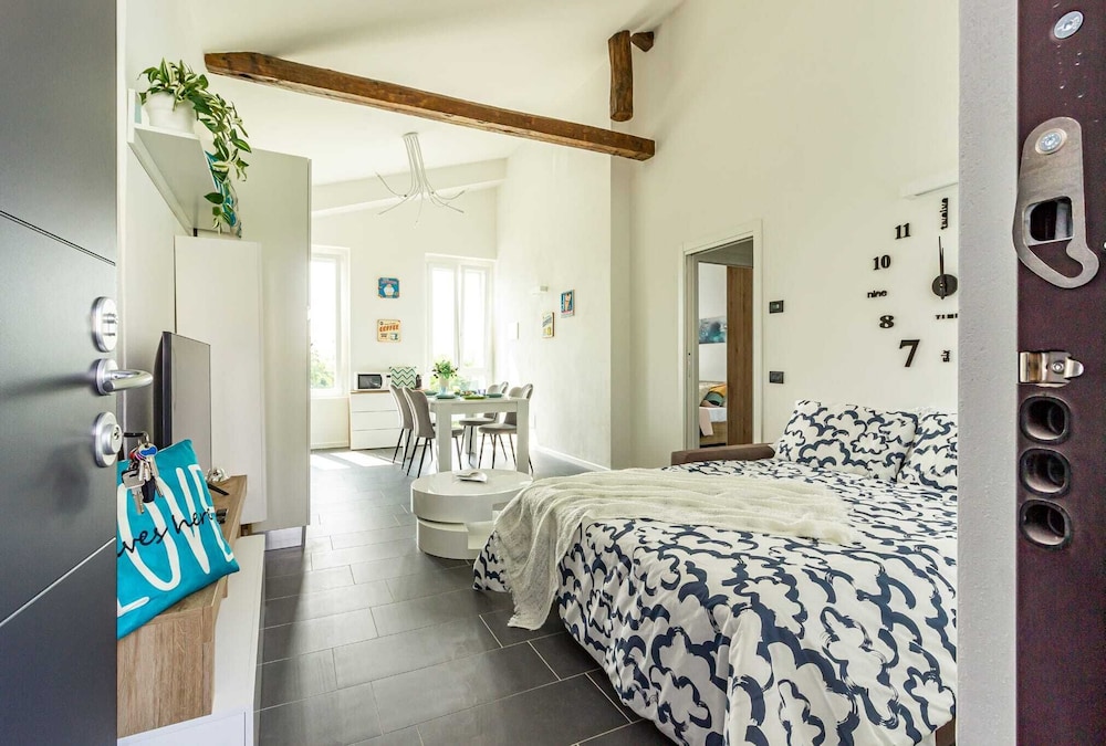 Apartment (1 Bedroom)
