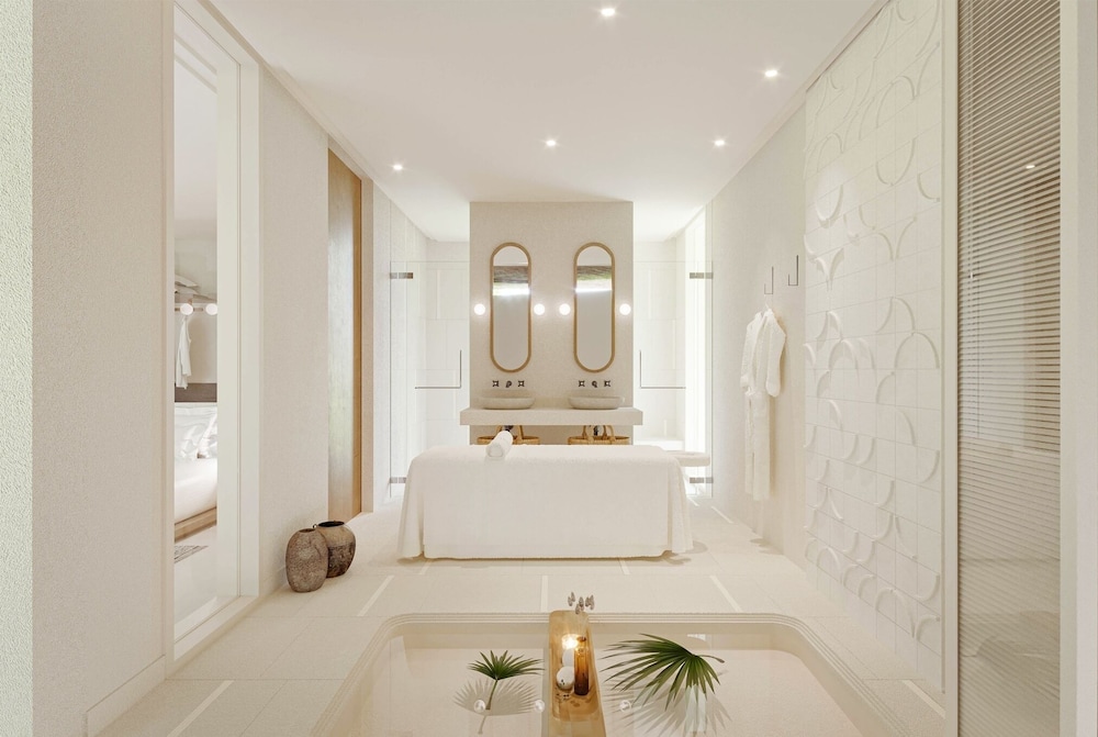 One Bedroom King Villa - Photo 3