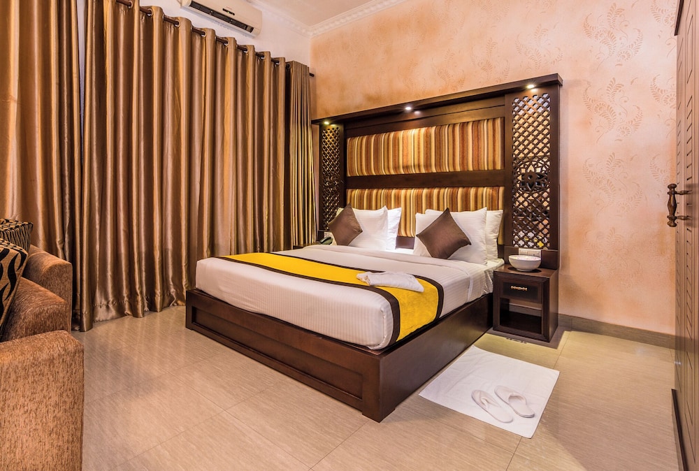 Grand Quadruple Room