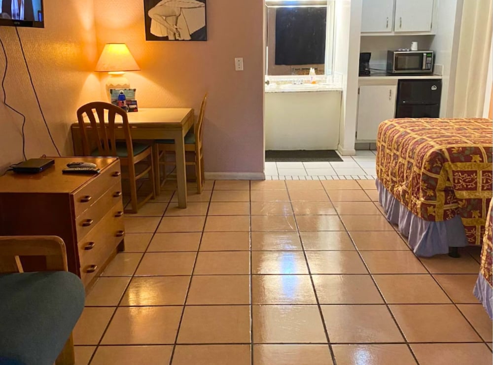 Standard Room, 2 Double Beds, Refrigerator & Microwave photo 3