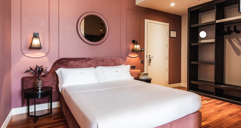 Deluxe Room, 1 Queen Bed, Sea View photo 1