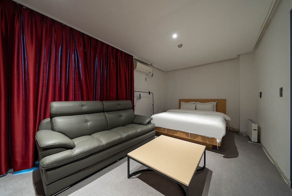 Standard Room - Photo 24