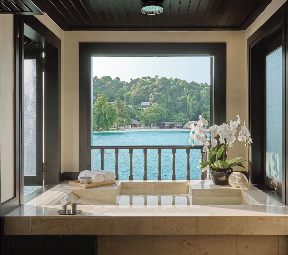 Sea Villa (Adults Only) - Photo 2