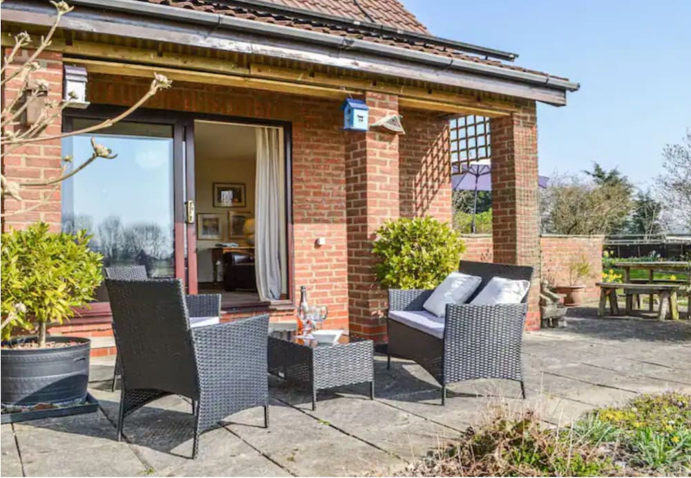 Luxury Cottage, Ensuite (Thyme Cottage) - Photo 16