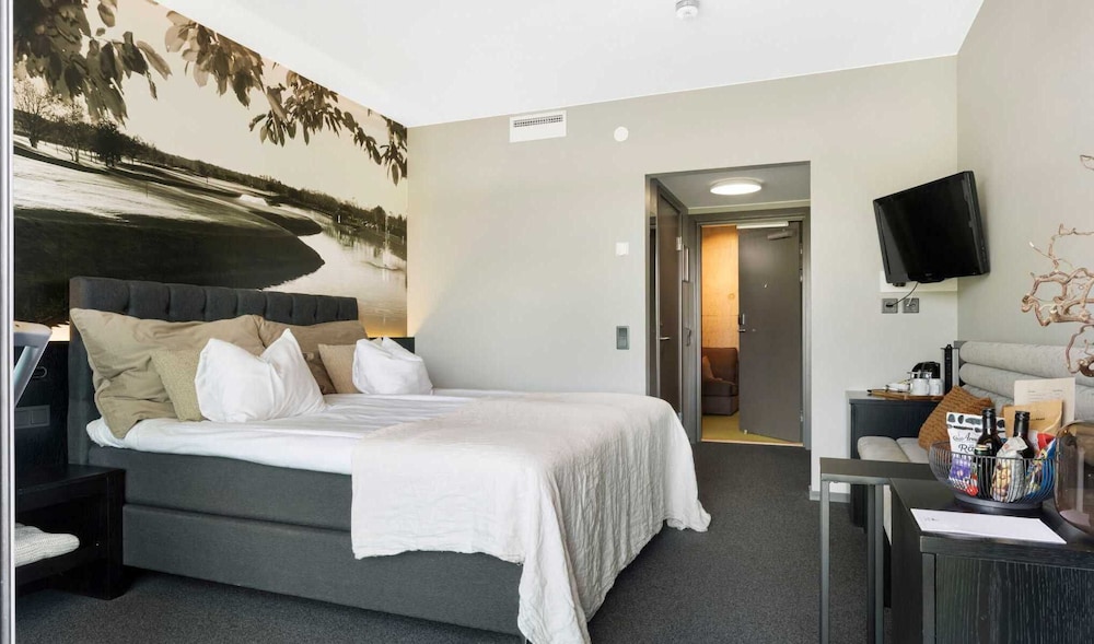 Twin Room, Terrace, Ocean View (Accessible)