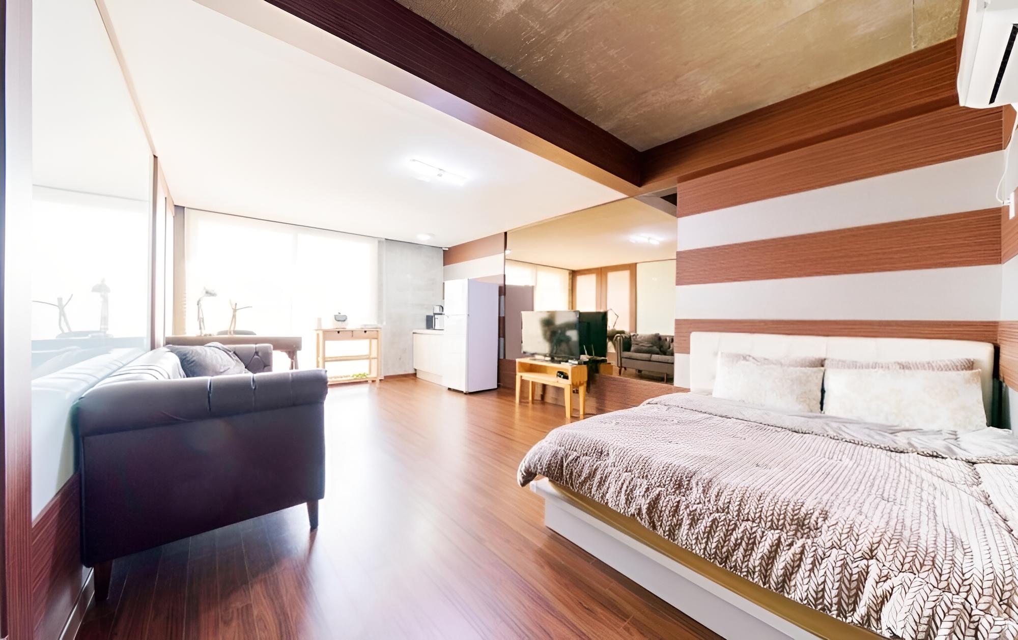 Room (Room 202 Dandy Room) - Photo 3