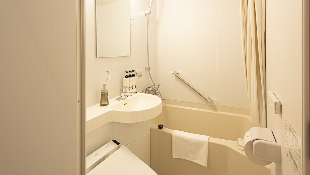 Economy Double Room, 1 Double Bed, Non Smoking - Photo 9