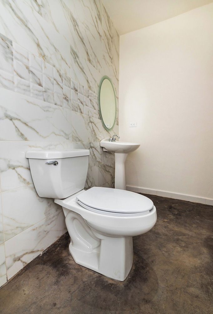 Basic Double Room - Photo 6