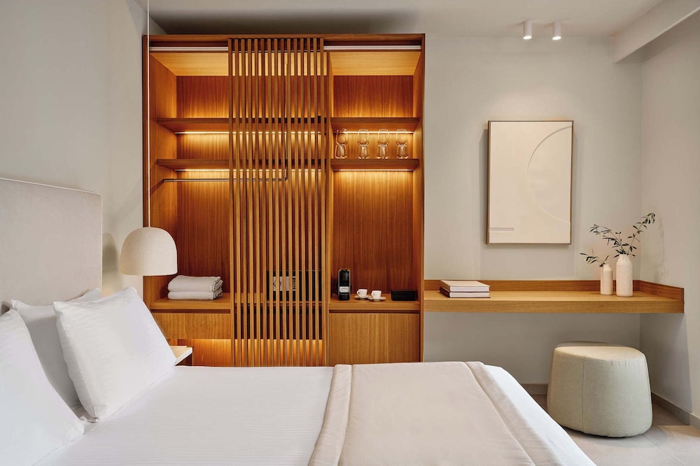 Grand Terrace Lavish Sea View Room