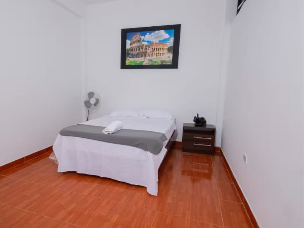 Apartment, 3 Bedrooms, Accessible, Smoking