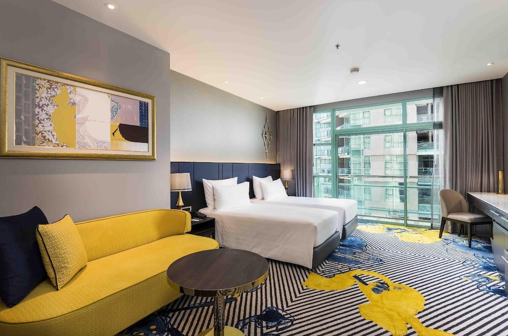 Grand Deluxe Club Twin City View